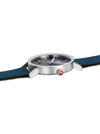 MONDAINE Classic 40 mm, gebürstet, blau A6603036040SBD ☆ Schweizer Uh