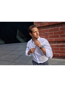 Venu® 4 - 45 mm Schwarz/Schiefergrau mit Schnellwechsel-Leder-Armband 22 mm Dunkelbraun