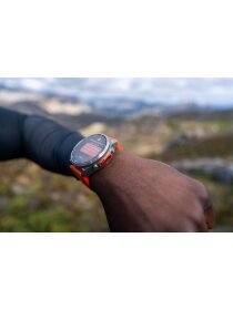 fēnix® 9 Pro – inReach®, 51 mm, AMOLED Sapphire, Titan mit Silikon-Armband Autumn Orange/Spark Orange